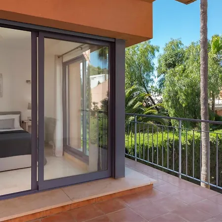 3 Bed Townhouse With Garden & Terraces In Sun & Golf Nueva Andalucia